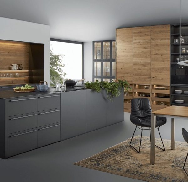 Stunning and sleek kitchen design